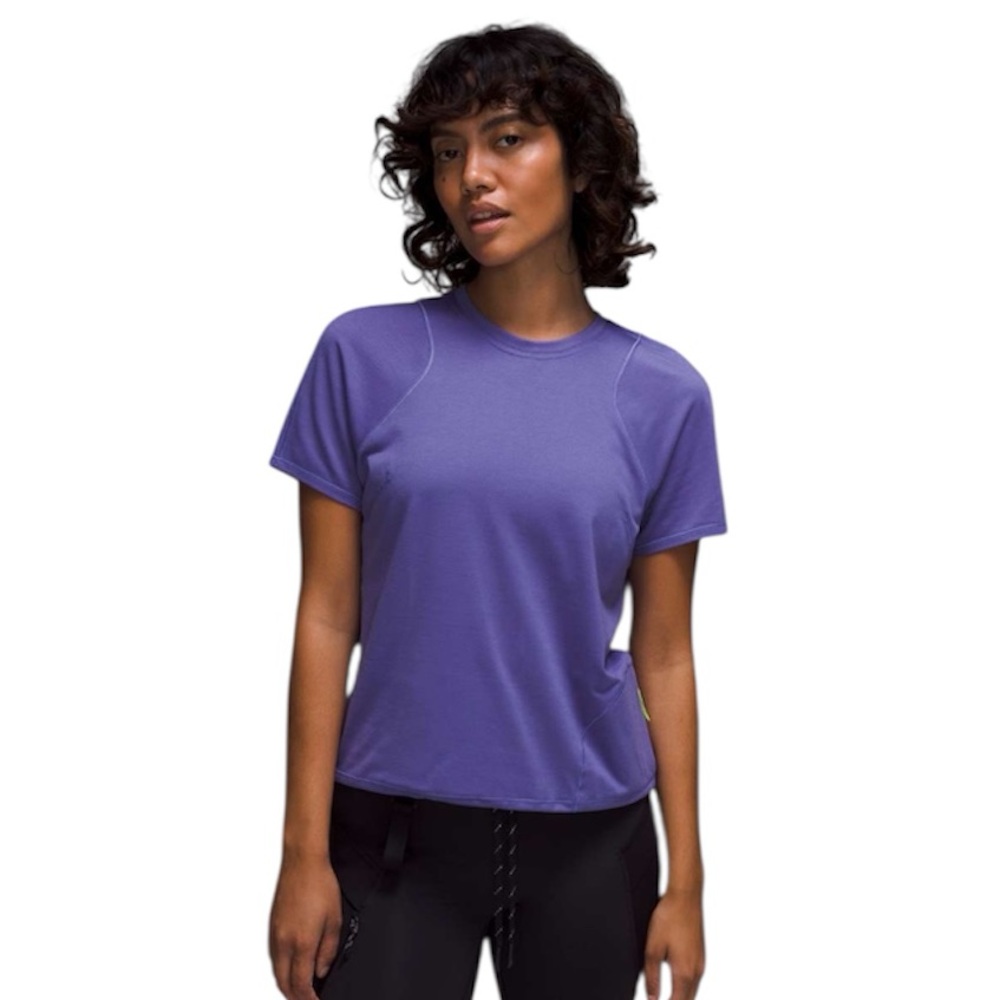 Lululemon Lightweight Cinched Hem Hiking T-Shirt in Charged Indigo Size 2